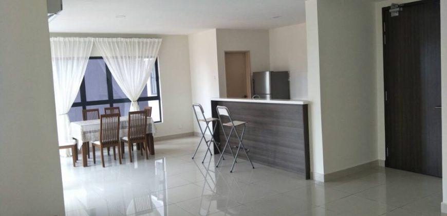 Maisson ara damansara  semi-furnished rent