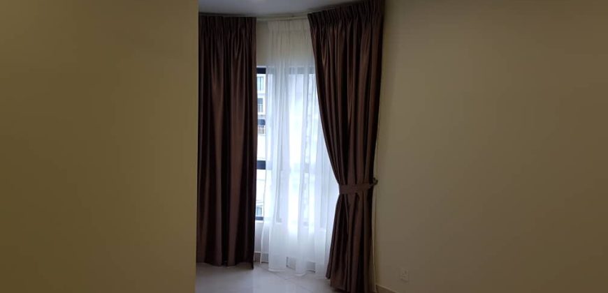 Maisson ara damansara  semi-furnished rent