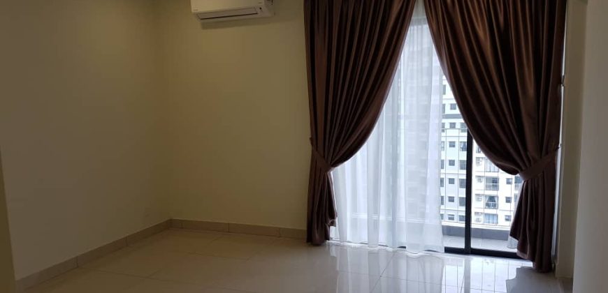 Maisson ara damansara  semi-furnished rent