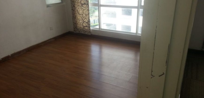 Cova square  semi-furnished rent