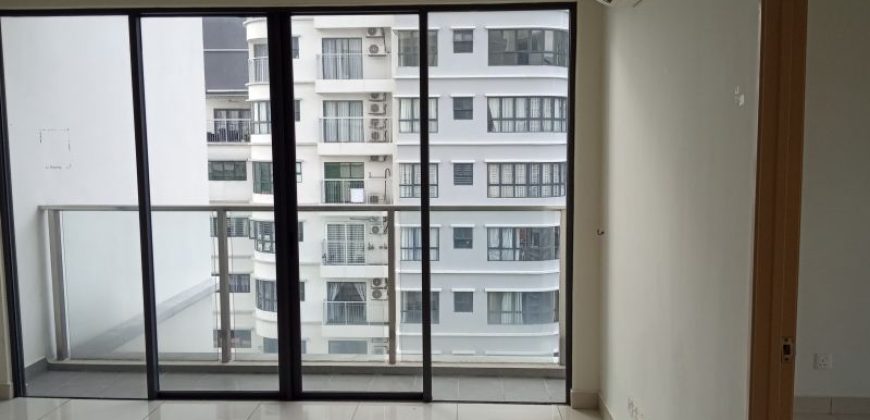 Maisson ara damansara  semi-furnished rent