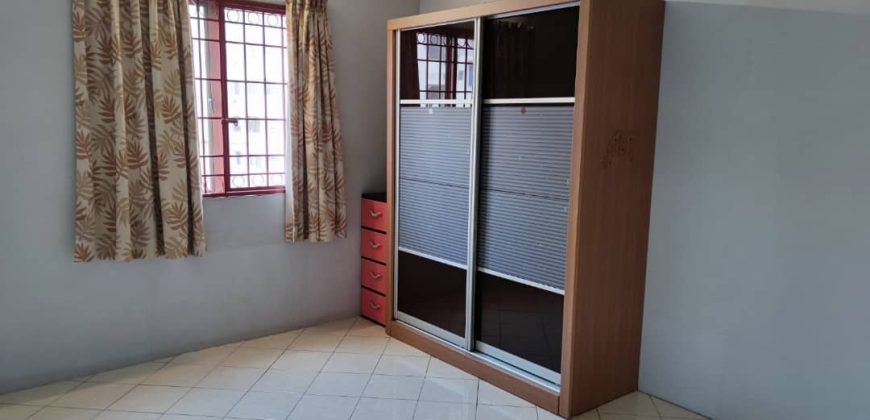 Bayu puteri apartment @ tropicana  semi-furnished sale