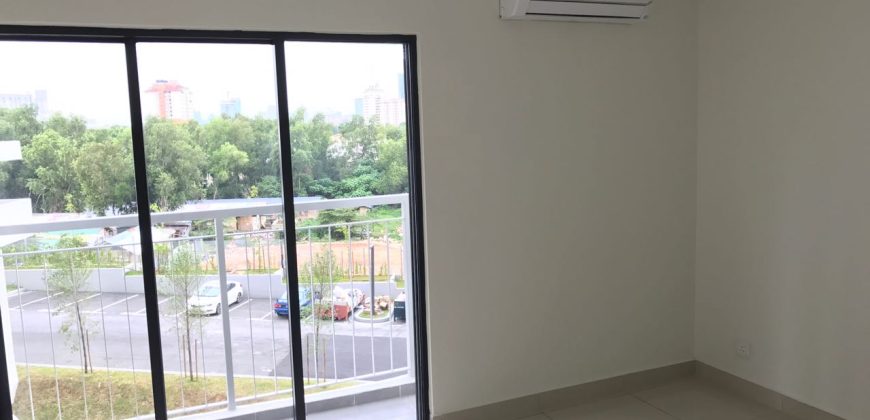 Maisson ara damansara  semi-furnished rent