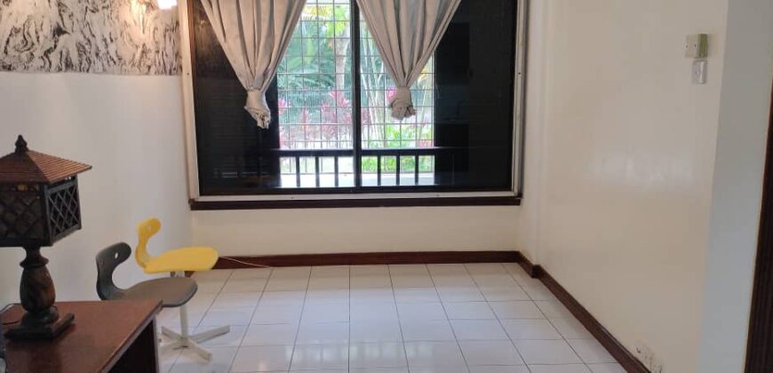 Riana green condominium  semi-furnished rent